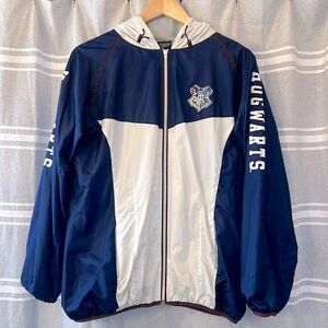 Unisex Hogwarts Lined Windbreaker with zippered pockets & a hold | Size L